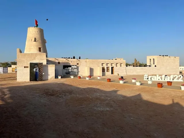 Private Stadtrundfahrt: Dhayah Fort und Kulturerbe – Aufnahme zum Erlebnis – Bild 9