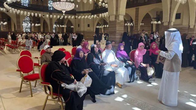 Bahrain ab Kreuzfahrthafen: Bustour mit freien Besichtigungen – Aufnahme zum Erlebnis – Bild 3