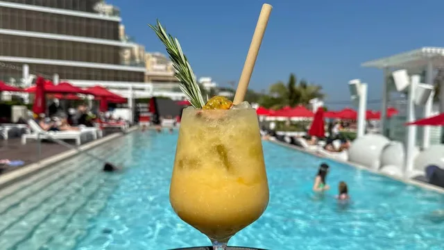 Palm Jumeirah: Strand- und Pooltag im Th8 Palm – Aufnahme zum Erlebnis – Bild 6