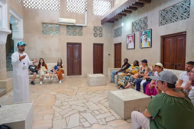 Al Fahidi, Souks und Abra: Rundgang durch das alte Dubai – Aufnahme zum Erlebnis – Bild 21