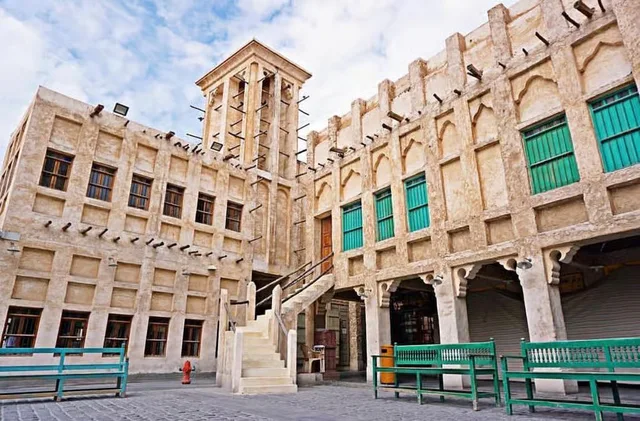 Doha Stadtrundfahrt: Souq, Katara, The Pearl und Corniche – Aufnahme zum Erlebnis – Bild 4