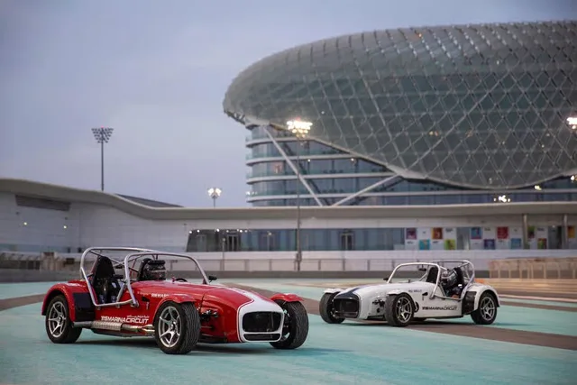 Yas Marina Circuit: geführter Blick hinter die Kulissen – Aufnahme zum Erlebnis – Bild 2
