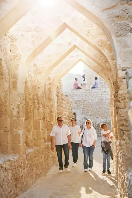 Bahrain Kulturtour: Nationalmuseum, Fort und Al Jasra – Aufnahme zum Erlebnis – Bild 3