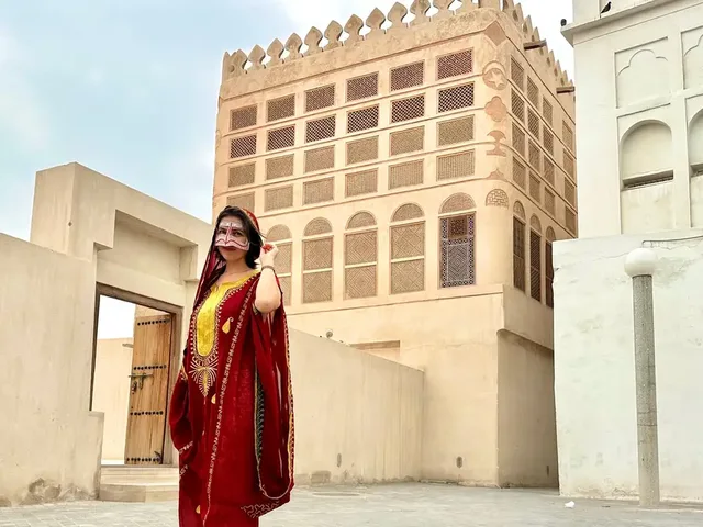 Bahrain UNESCO Tour: Dilmun Mounds, Fort & Pearling Path experience in Manama
