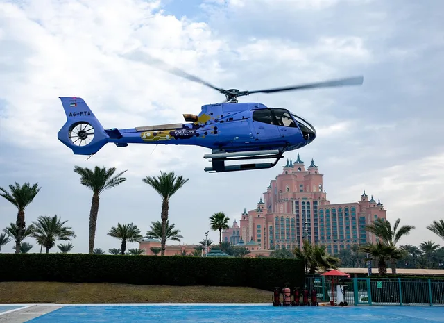 Abu Dhabi Helicopter Tour: Shared 30-Minute Scenic Flight experience in Abu Dhabi
