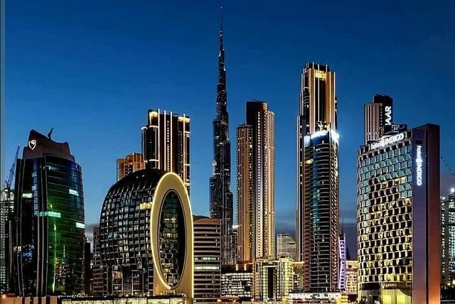 Dubai privat entdecken ab Ras Al Khaimah – Aufnahme zum Erlebnis – Bild 2