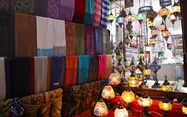 Private Shoppingtour Dubai mit Global Village – Aufnahme zum Erlebnis – Bild 6