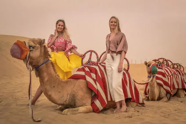 Dubai Wüstensafari: Dünen, Kamelritt und Buggy-Option – Aufnahme zum Erlebnis – Bild 24